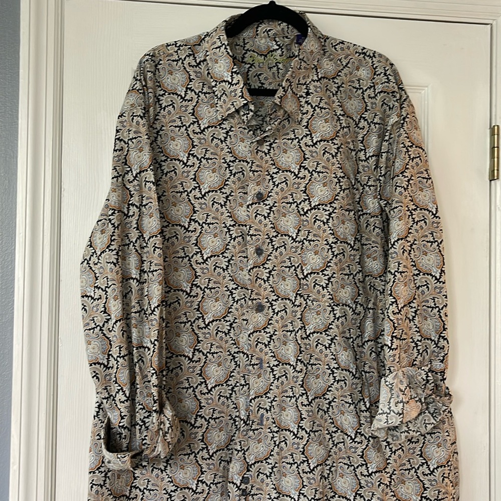 Long sleeve button down shirt